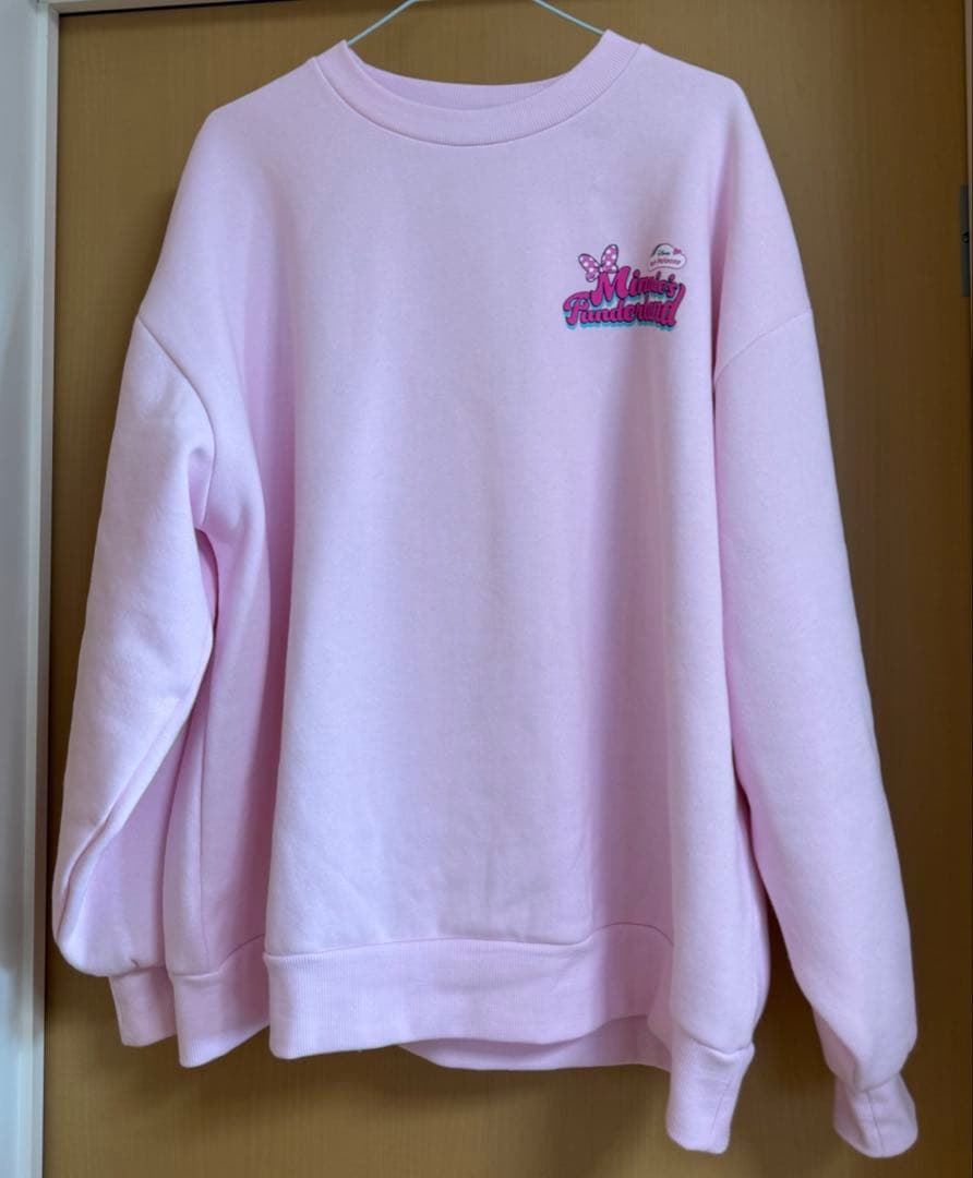 ミニーのファンダーランド　トレーナー　即日発送