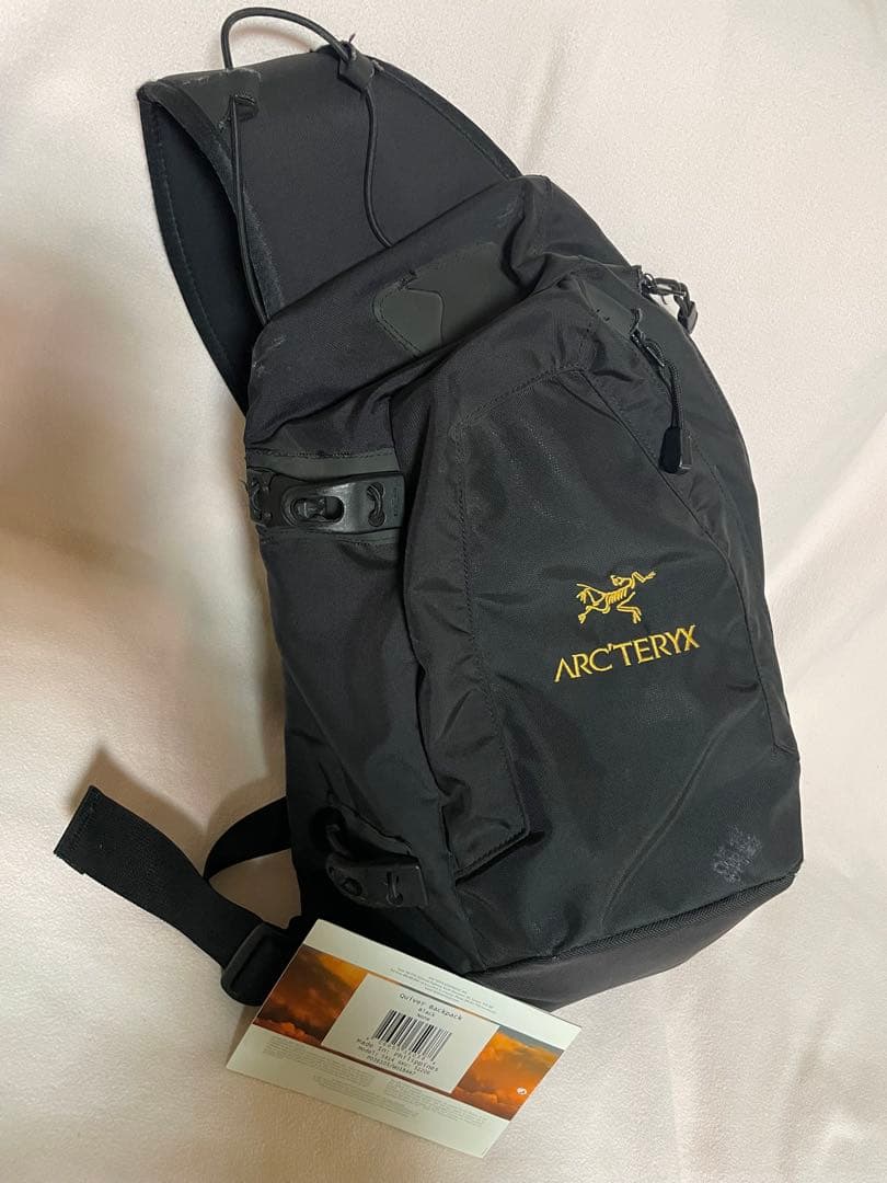 [初期モデル] アークテリクス Arc’teryx クイバー (すり傷有り)