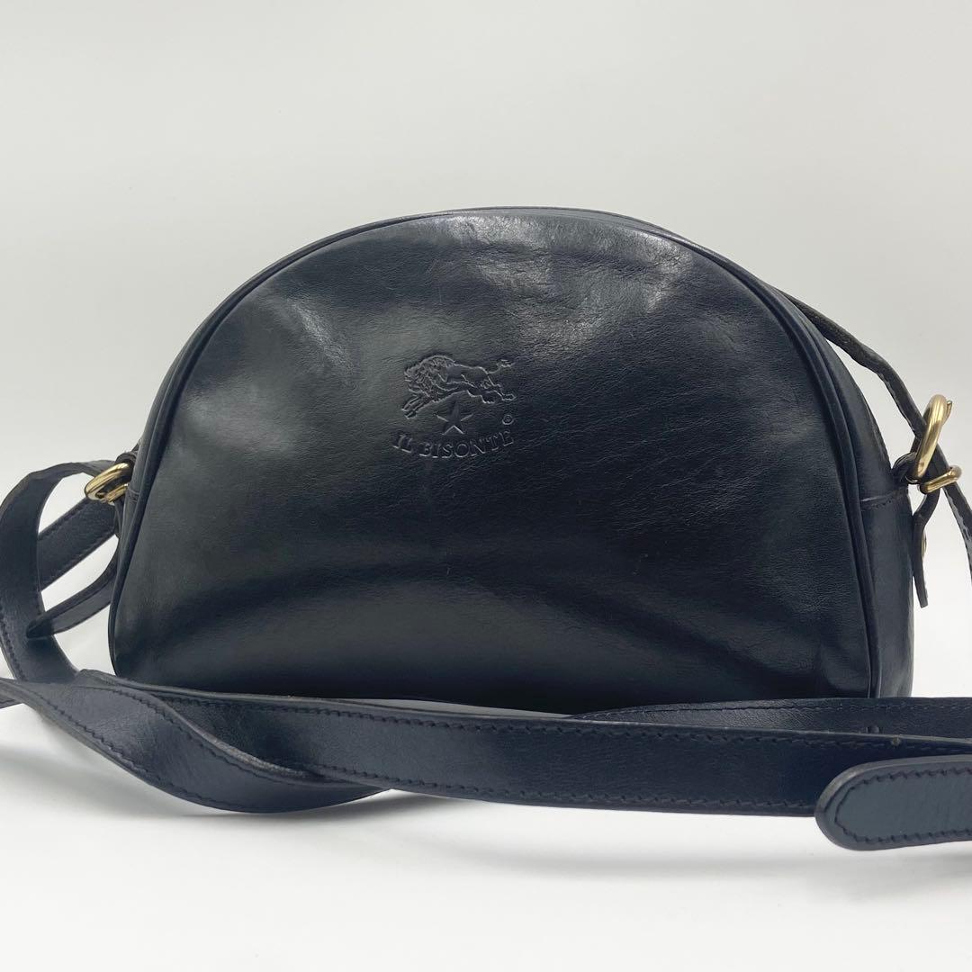 イルビゾンテ　ショルダーバッグ　クロスボディ　ハーフムーン　ダークネイビー