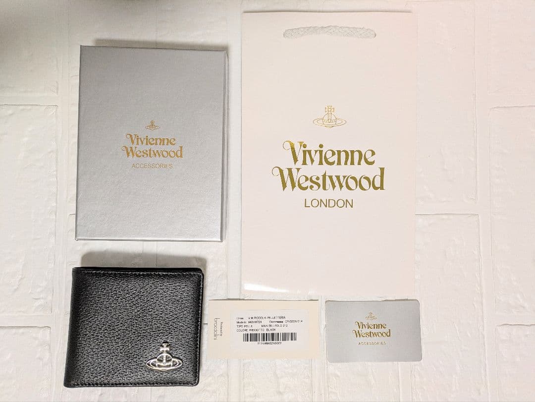 【新品未使用】Vivienne Westwood  二つ折り財布 943VW72
