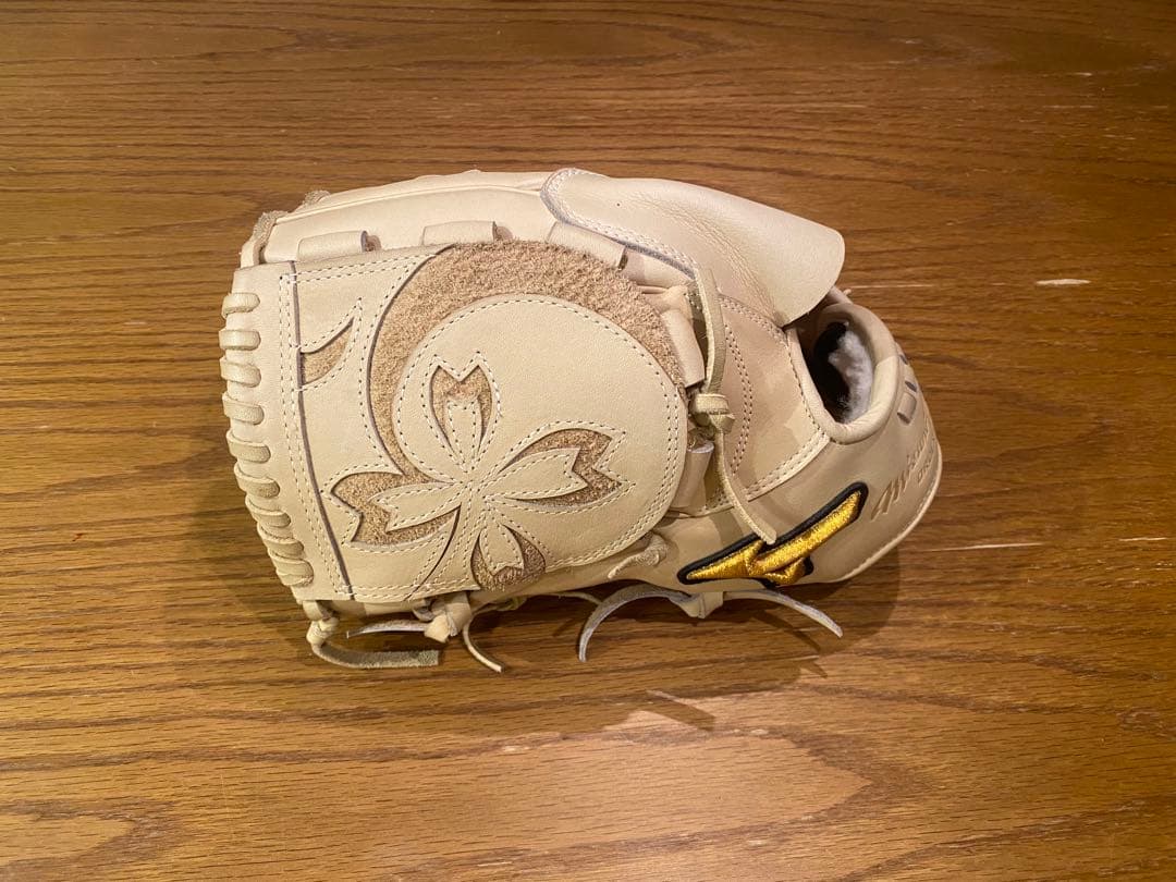ミズノプロ軟式グローブ　投手用左投げ