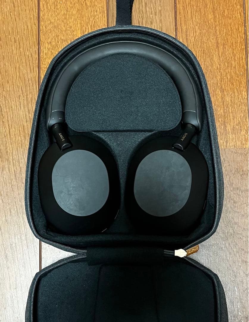【SONY】WH-1000XM5ブラック ケース付き