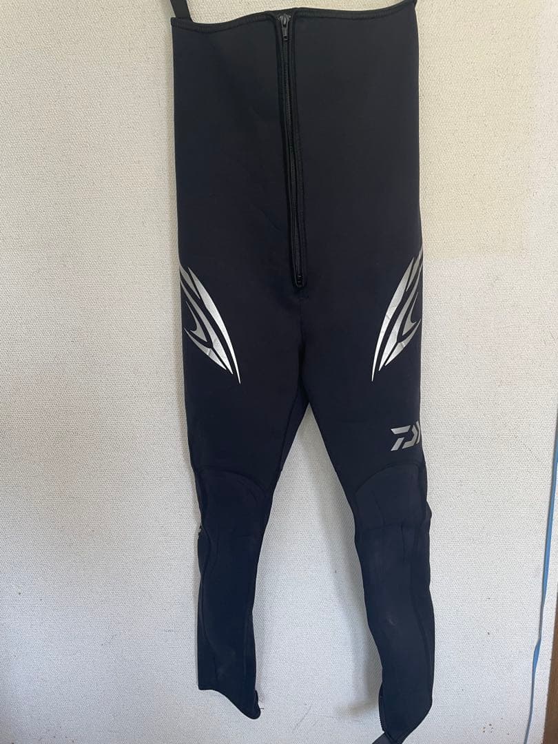 ダイワ　１mm厚　鮎タイツ　ＬＡ