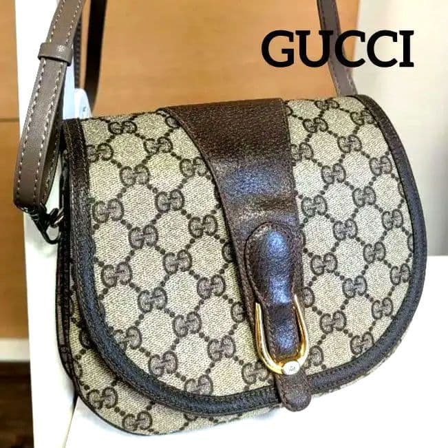 ♥美品♥グッチ　ショルダーバッグ　斜めがけ　GG柄　ヴィンテージ　GUCCI