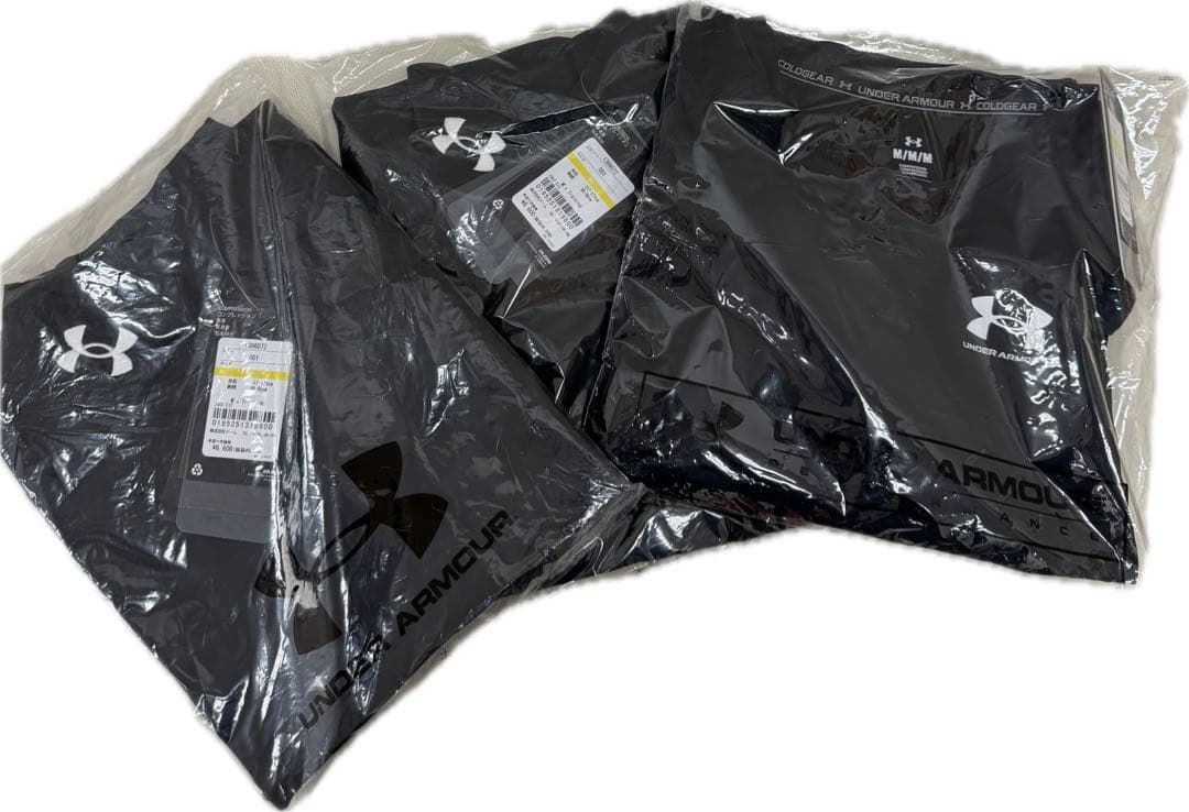 アンダーアーマー　コールドギア　3着セット