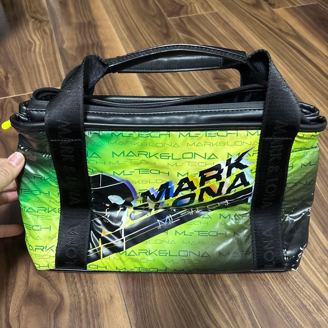 Aquaマンマークアンドロナ　カートバッグ