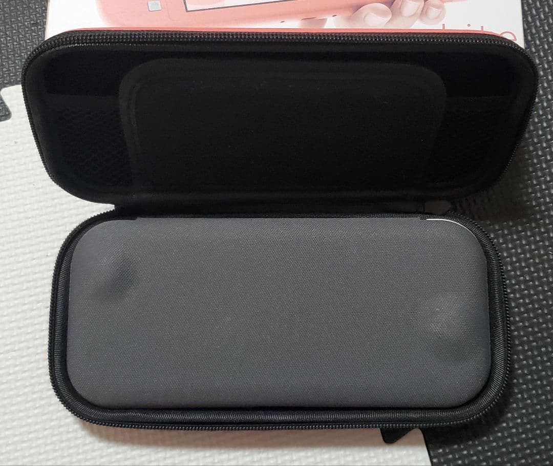 スイッチライト本体コーラルピンク+ケース+フリップカバー付き