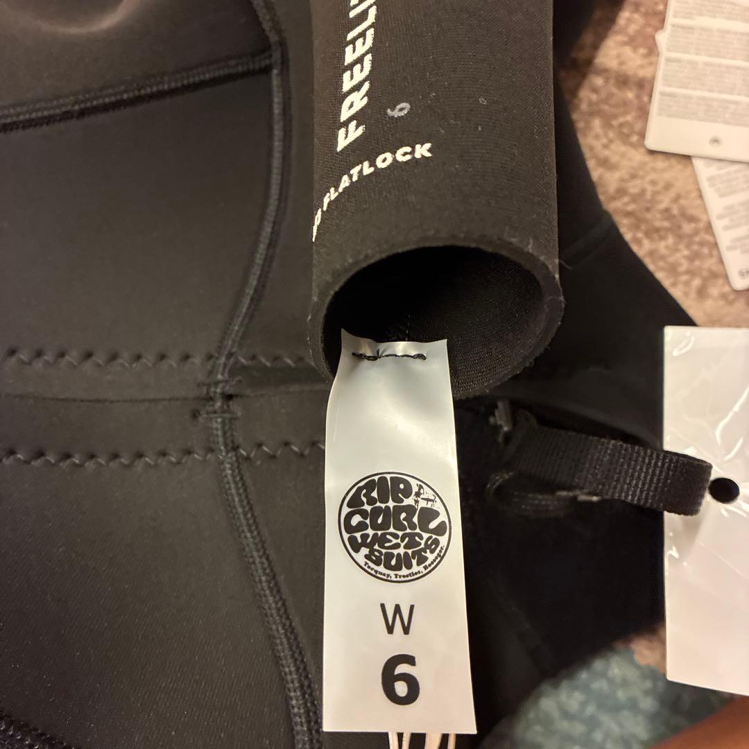 リップカールウエットスーツ　レディース