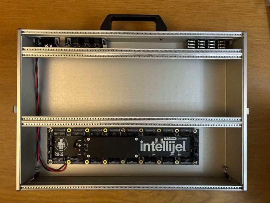鍵盤楽器 Intellijel 7U Performance Case (84HP)