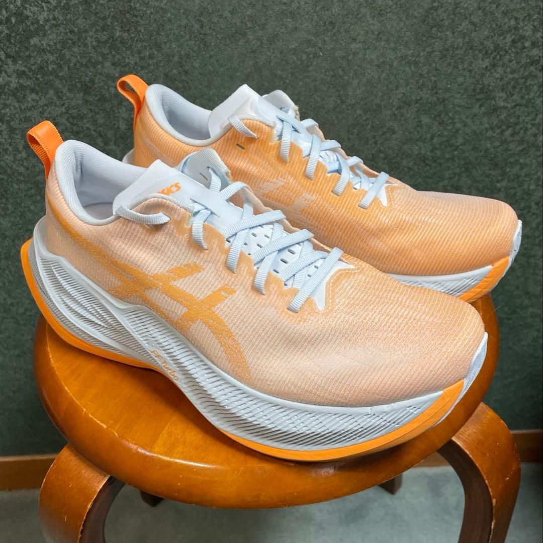 asics アシックス スーパーブラスト 26.5cm