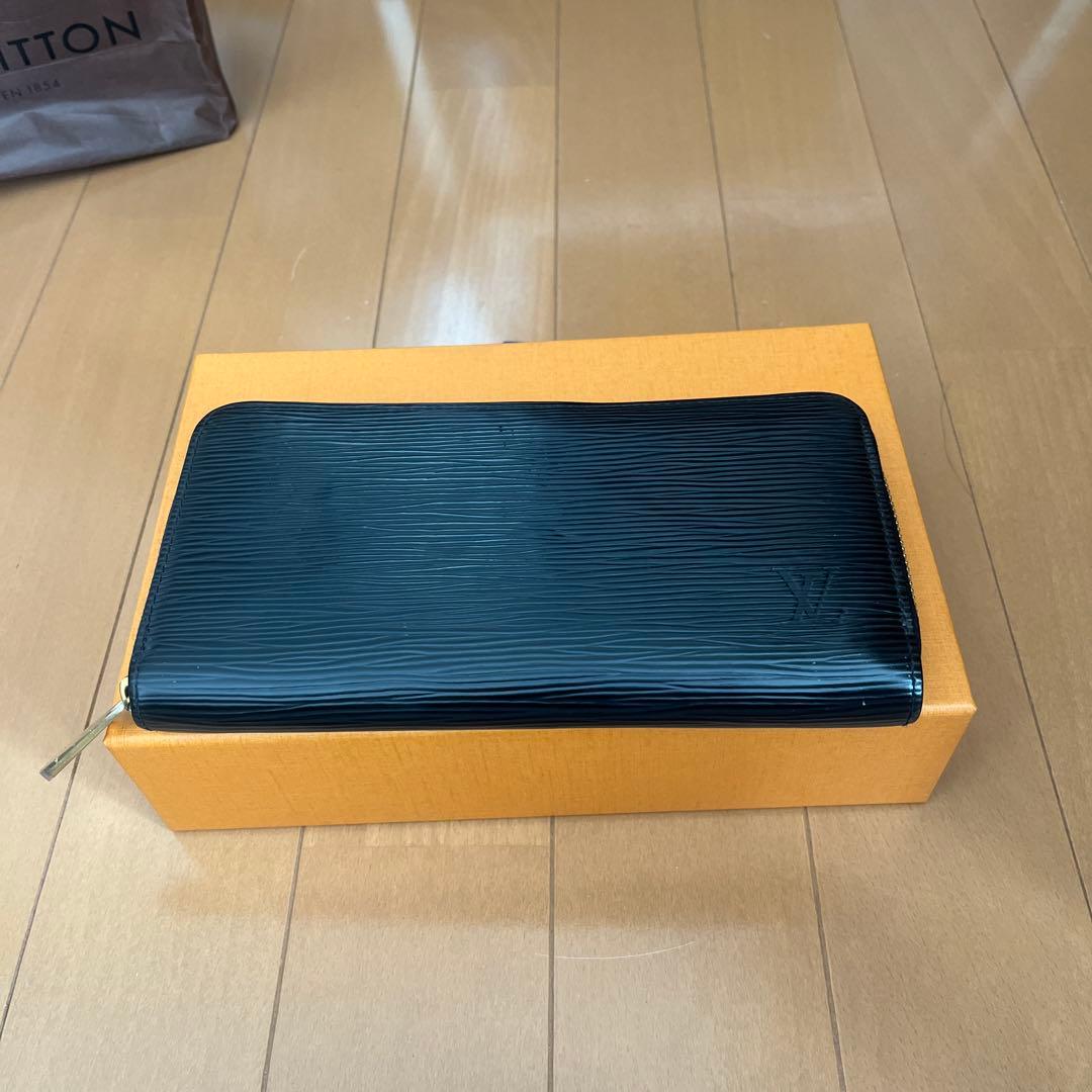 【美品】ルイヴィトン M68755 エピ ジッピーウォレット 長財布
