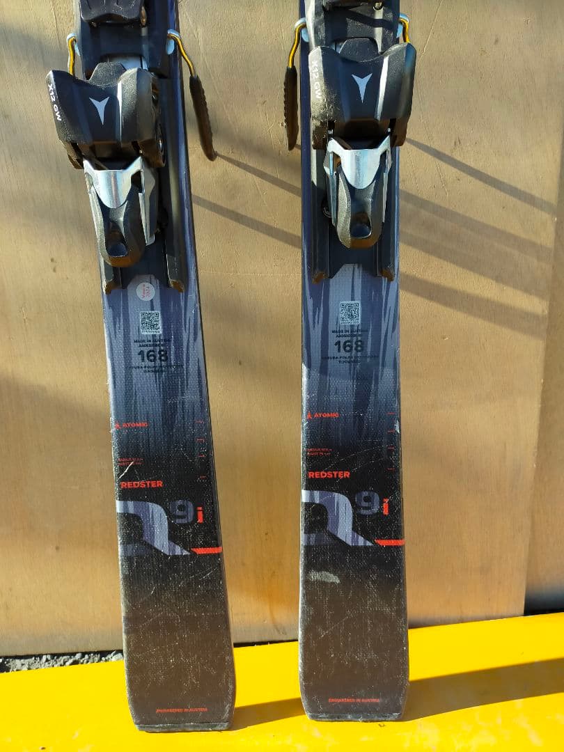 Atomic アトミック Redster 9i 168 スキー板バインディング付