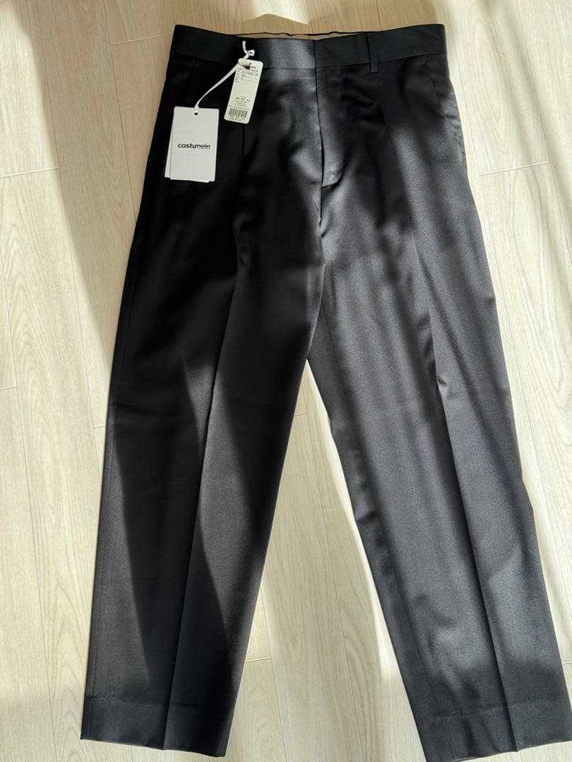 新品未使用　costumeinコストメイン　イタリア製　黒ブラック　ウール100