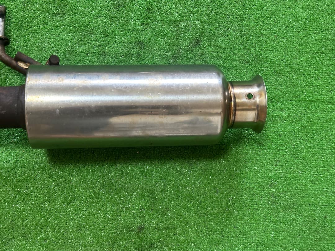 スズキ スイフトZC32S SPEED BOMBER マフラー。