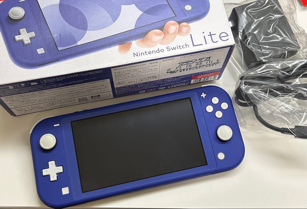 K*G様 ニンテンドーSwitchライト（青）