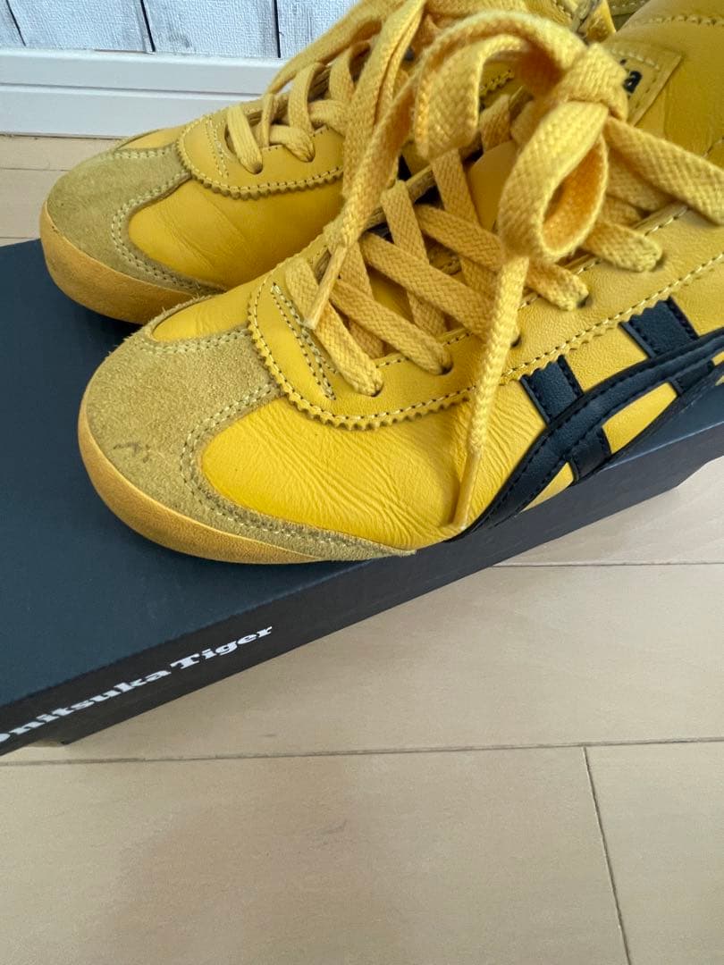 靴 Onitsuka Tiger Mexico 66 / yellow