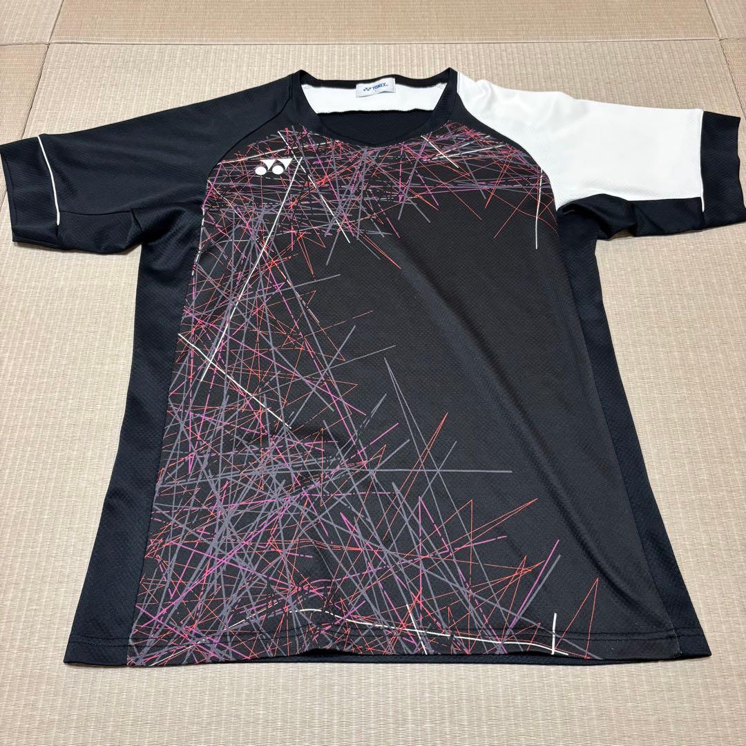 【極美品】日本代表モデルLサイズ　ウェア　ヨネックス　ユニフォームバドミントン