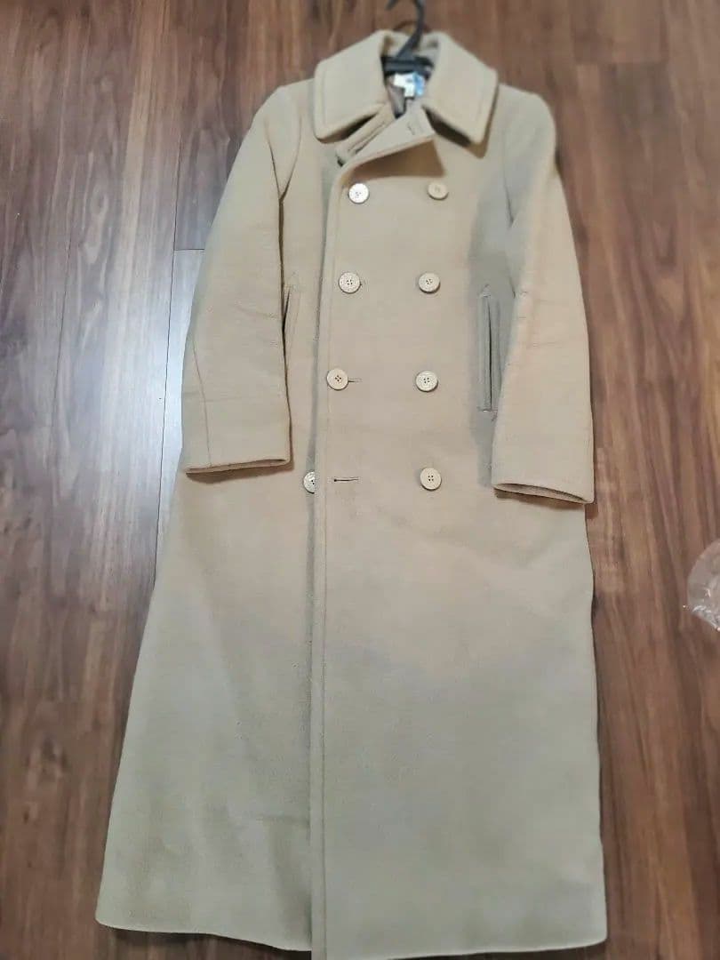 年始【最終値下げ】美品　hykeのロングコートです。