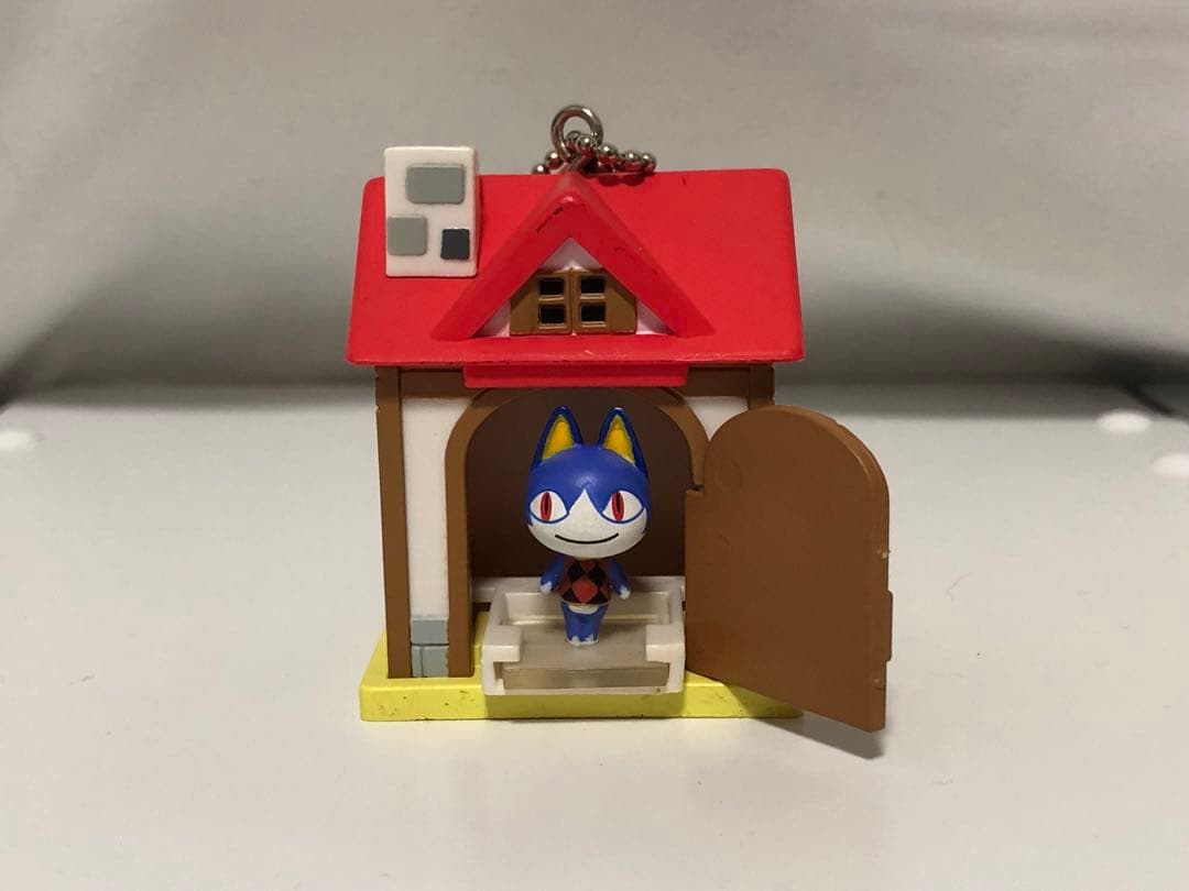 おいでよどうぶつの森　ミニミニハウスキーチェーン　みしらぬネコ