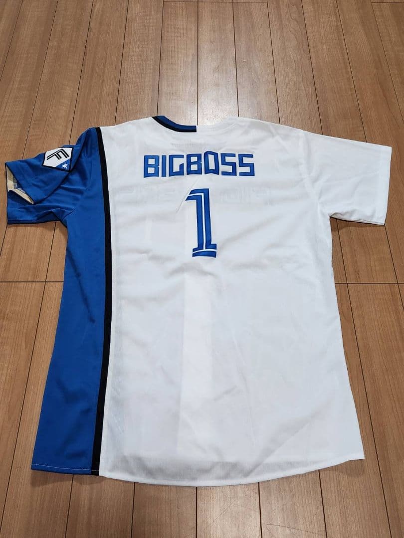 新品、未使用 日本ハムファイターズ ビッグボス ユニフォーム Lサイズ
