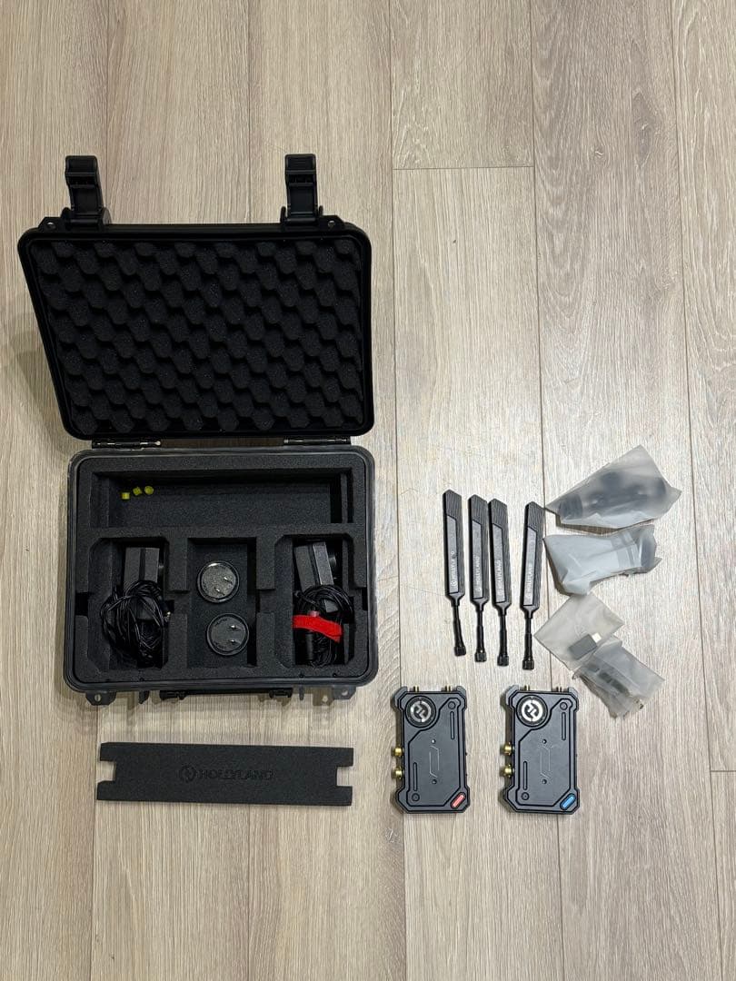 HOLLYLAND COSMO C1 映像伝送装置