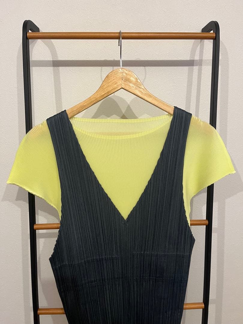 ネイビー　PLEATS PLEASE ノースリーブ オールインワン