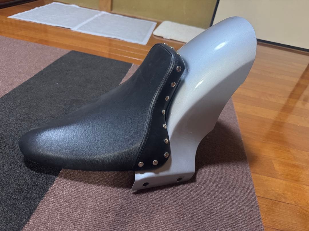 ガレージt&f リアフェンダー　ショート　ドラッグスター400 シート付き