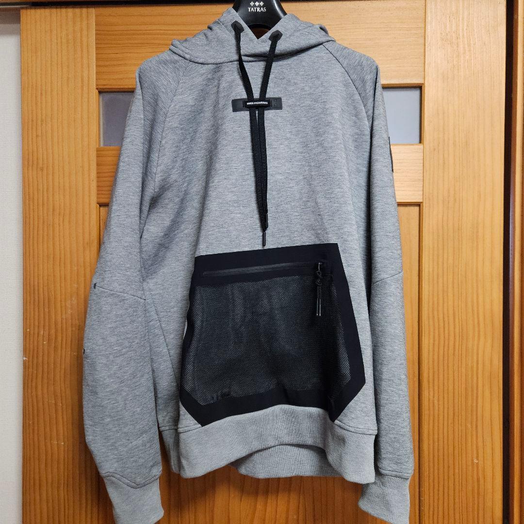 オン　On Hoodie グレー S