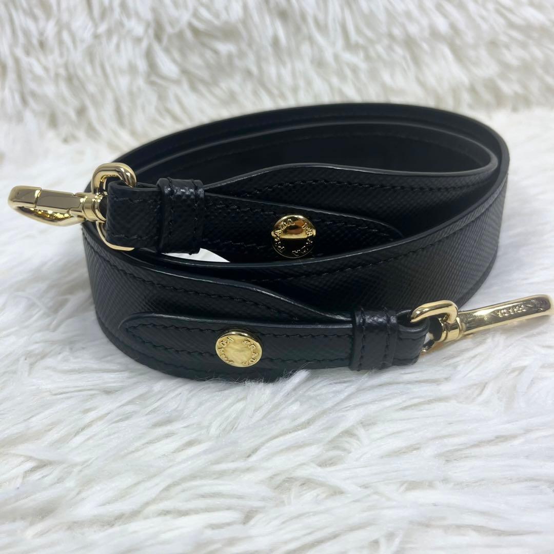 【美品】PRADA プラダ ショルダーストラップ レザー