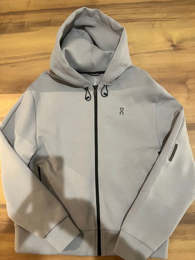 Onウィメンズパーカー