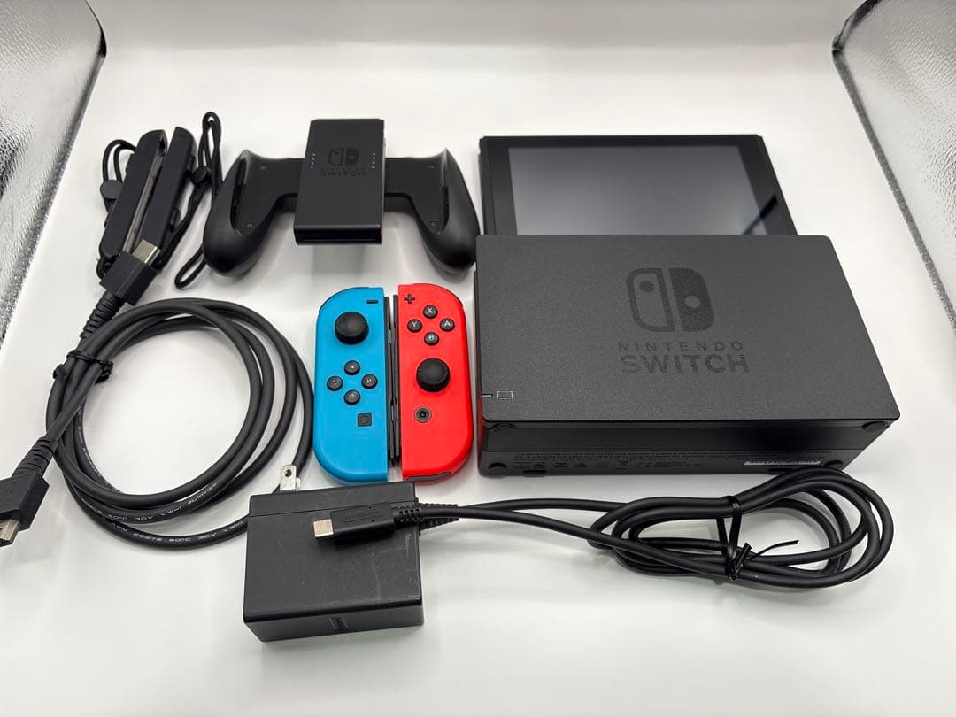 【⭐︎美品⭐︎】Nintendo Switch 本体 赤/青 Joy-Con