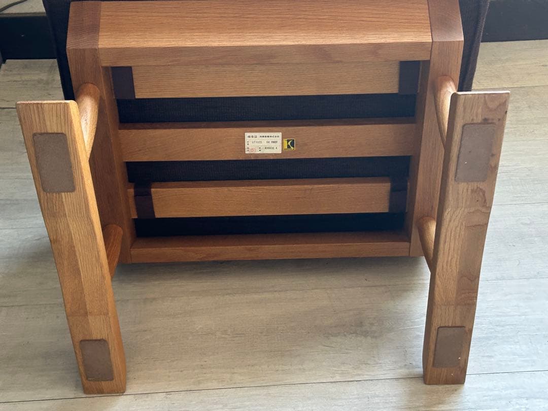 飛騨産業　キツツキマーク　KAYA オットマン　スツール　オーク無垢材 NG