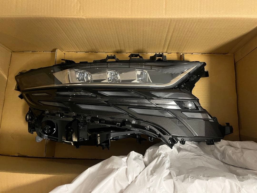 超美品　40アルファード　シーケンシャル　LEDヘッドライト