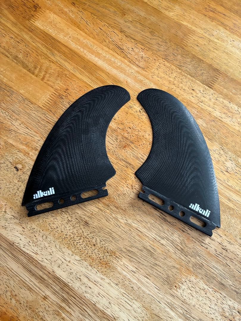 ALKALI FIN KUMA ツイン