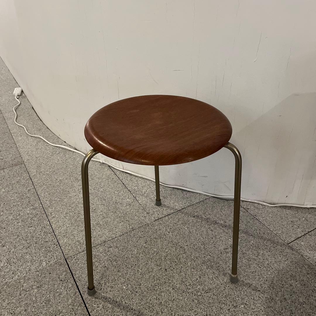 アルネ　ヤコブセン