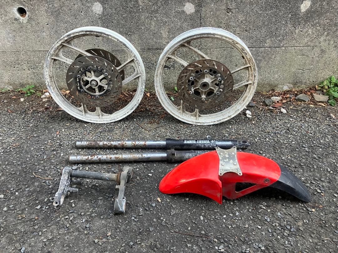 1XGフロント廻り、リアホイール18インチ