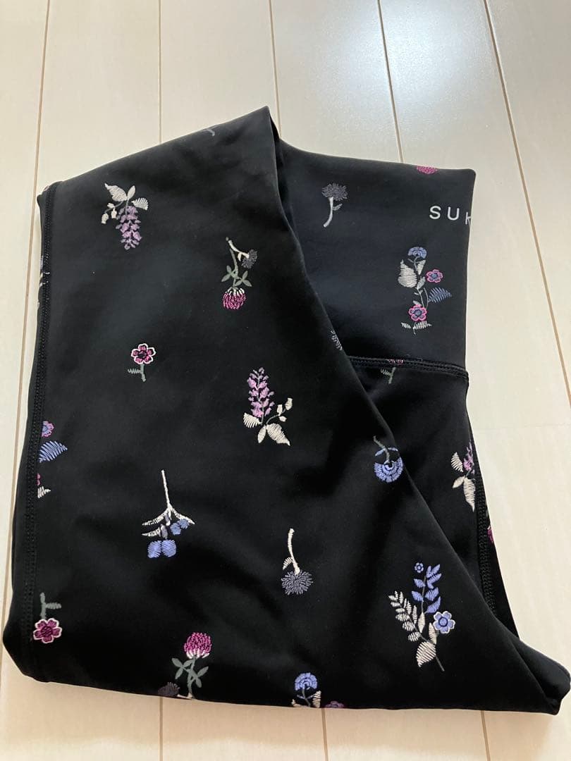 スカーラ sukala レギンス　花柄　黒　S ホットヨガ　LAVA ピラティス